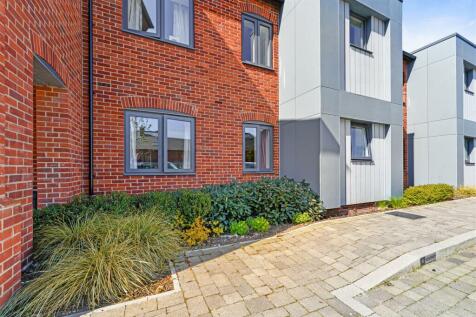 Tyefield Place, Pound Lane, Hadleigh... 2 bed apartment for sale