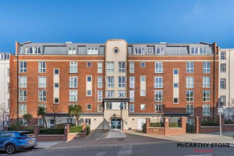 119 North Marine Road, Scarborough 1 bed apartment for sale