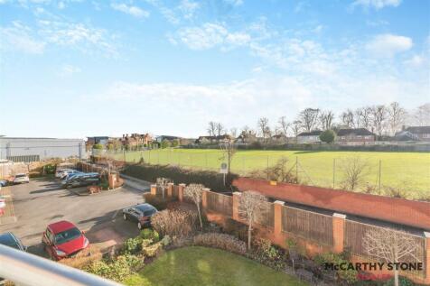 Benedict Court, Western Avenue... 1 bed apartment for sale