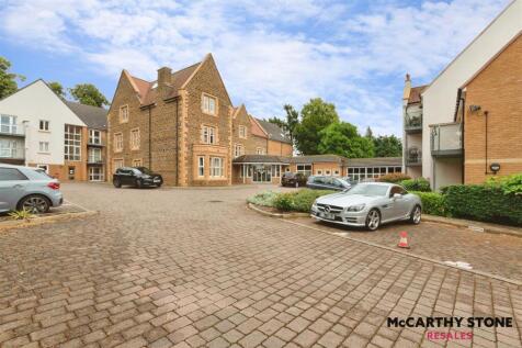 Wardington Court, Welford Road... 2 bed apartment for sale