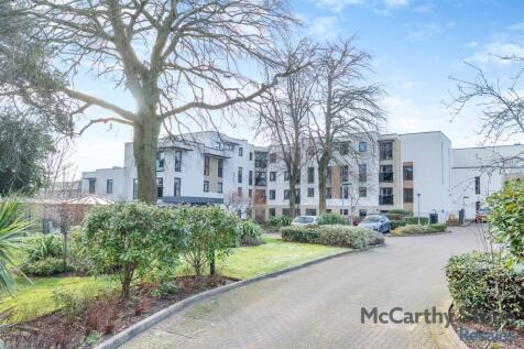 Wilton Court, Southbank Road, Kenilworth 1 bed apartment for sale