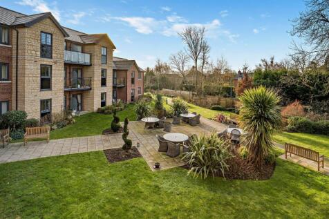 Saxon Gardens, Penn Street, Oakham... 2 bed apartment for sale