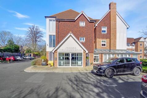 Manor Park Road, Chislehurst, BR7 5FT 2 bed apartment for sale