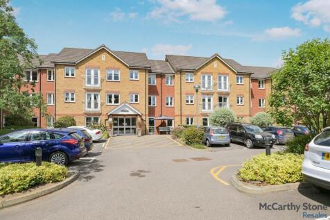 Goodes Court, Baldock Road, Royston 2 bed apartment for sale