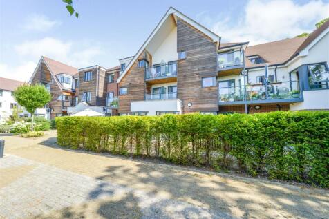 Mandeville Court, Darkes Lane... 1 bed apartment for sale