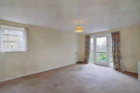 Trinity Court, Oxford Road, Halifax 2 bed apartment for sale