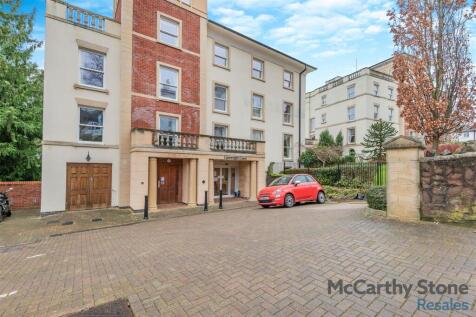 Cartwright Court, Victoria Road, Malvern 1 bed apartment for sale