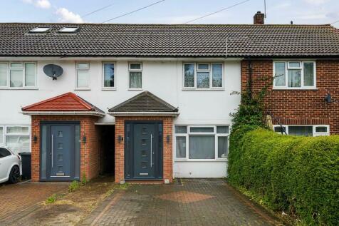 3 bedroom terraced house for sale