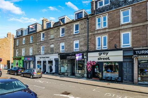 3 bedroom flat for sale