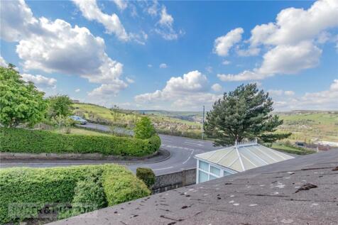 Meadow Green, Linthwaite... 2 bed bungalow for sale