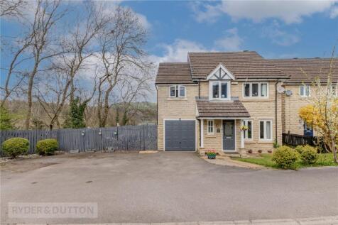 Waingate Park, Linthwaite... 4 bed detached house for sale