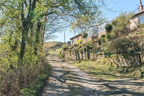 Manchester Road, Marsden... 2 bed bungalow for sale