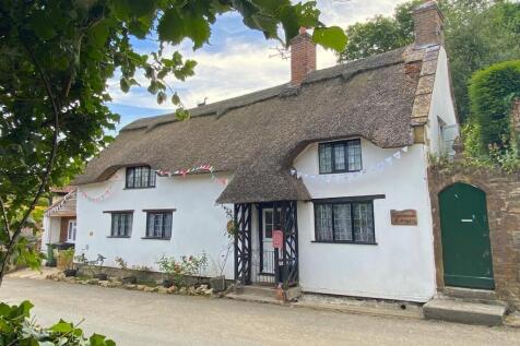 2 bedroom detached house for sale