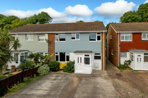 2 bedroom semi-detached house for sale