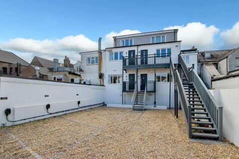 3 bedroom apartment for sale
