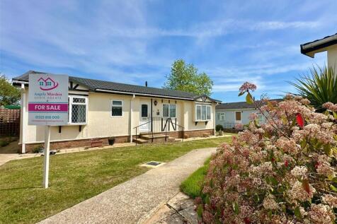 2 bedroom bungalow for sale