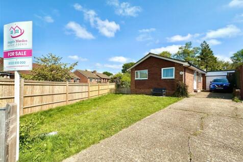 2 bedroom bungalow for sale