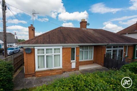 2 bedroom semi-detached bungalow for sale