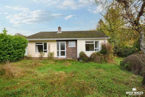 2 bedroom detached bungalow for sale