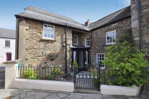 Hamilton Street, Fishguard 3 bed terraced house for sale