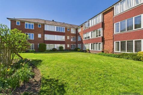 Studio flat for sale