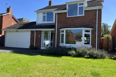 9 Abbots Court Drive, Tewkesbury... 4 bed detached house for sale