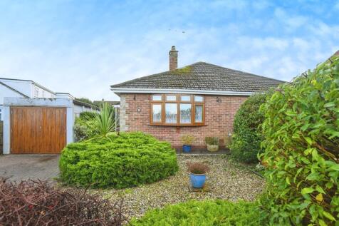 2 bedroom semi-detached bungalow for sale