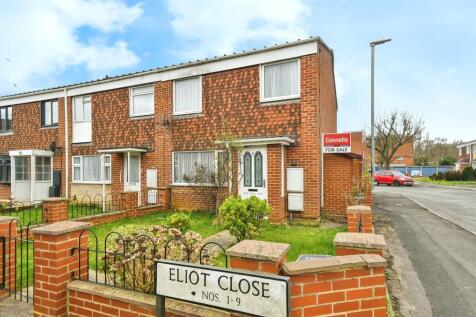 3 bedroom end of terrace house for sale