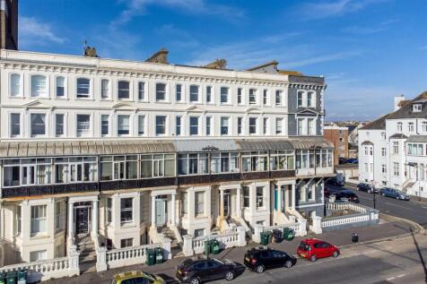 Kingsway, Hove 1 bed flat for sale