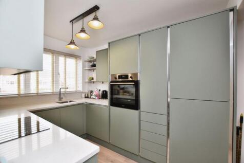 Stephens Close, Harnham              ... 3 bed detached house for sale