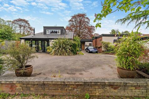 Bracebridge Road, Sutton Coldfield... 5 bed detached house for sale