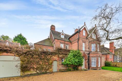 7 bedroom detached house for sale