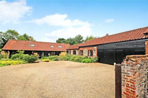 Norwich Road, Stoke Holy Cross... 4 bed barn conversion for sale