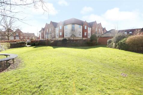 Hamilton Court, Trafalgar Square... 2 bed apartment for sale
