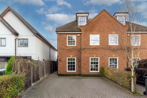 Meadow Lane, Beaconsfield... 5 bed semi