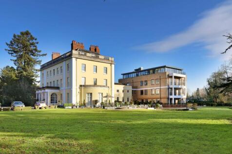 Westhorpe Park, Marlow... 2 bed penthouse for sale