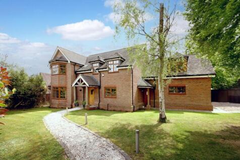 6 bedroom detached house for sale