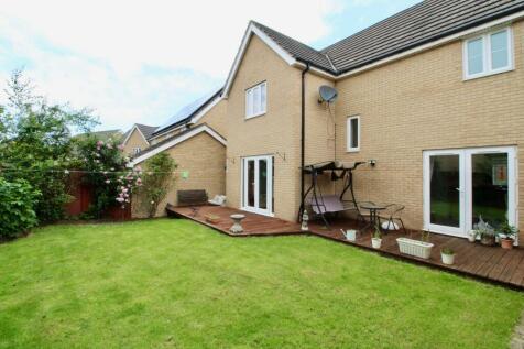 4 bedroom detached house for sale