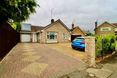 3 bedroom detached bungalow for sale