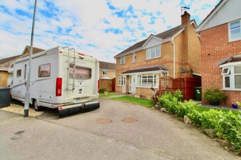 6 bedroom detached house for sale