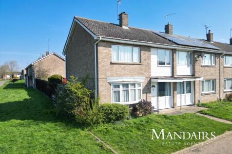 3 bedroom end of terrace house for sale