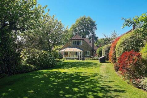 Highfield, Chalfont St. Giles 3 bed detached house for sale