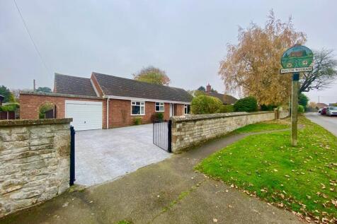 Water Lane, South Witham NG33 3 bed detached bungalow for sale