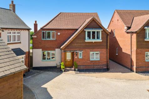 St Michaels Close, Rugby, CV21 4 bed detached house for sale