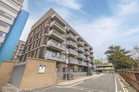 Windsor Road, Slough SL1 2 bed apartment for sale