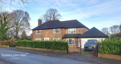 6 bedroom detached house for sale