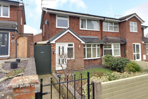 3 bedroom semi-detached house for sale
