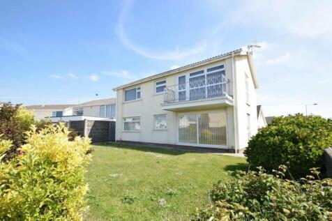 REST BAY CLOSE, REST BAY, PORTHCAWL... 2 bed flat for sale