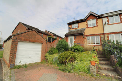 TWO STONES CRESCENT, KENFIG HILL... 3 bed semi