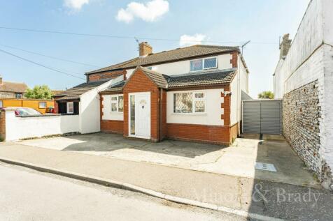 4 bedroom semi-detached house for sale